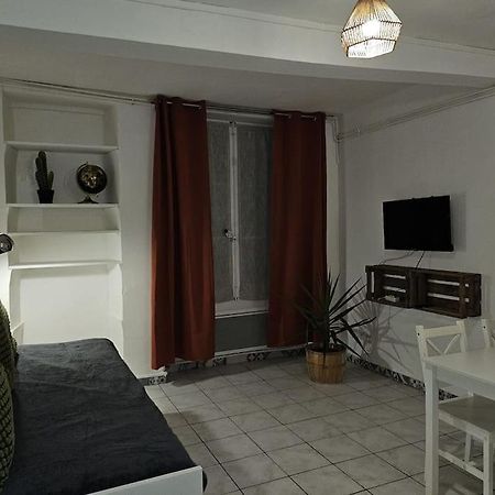 1-Centre-Ville Studio 25M2 Box A Bagages Gratuits Carcassonne Buitenkant foto